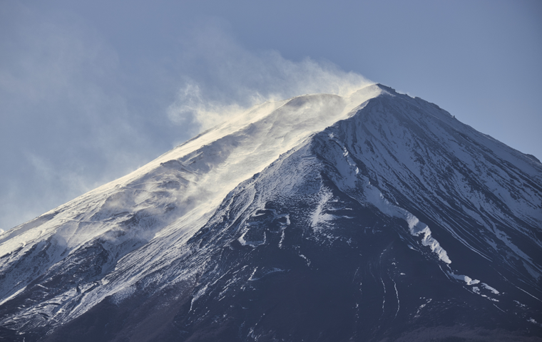 What Happened on a Closed Mount Fuji? The Hidden Truth Behind a Fatal Fall